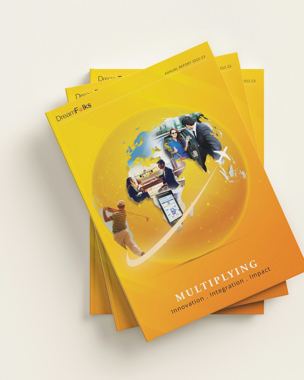 Stapel gedrukte gele brochures op een lichte ondergrond